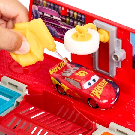 Mattel Disney und Pixar Mobile Lackiererei Mack Spielset mit Farbwechseleffekt
