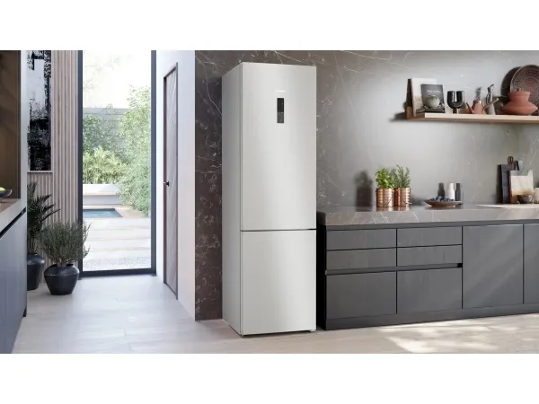 Siemens iQ300 KG39NXIBF - Køleskab/fryser - bund-fryser - bredde: 60 cm - dybde: 66.5 cm - højde: 203 cm - 363 liter - Klasse B - inox