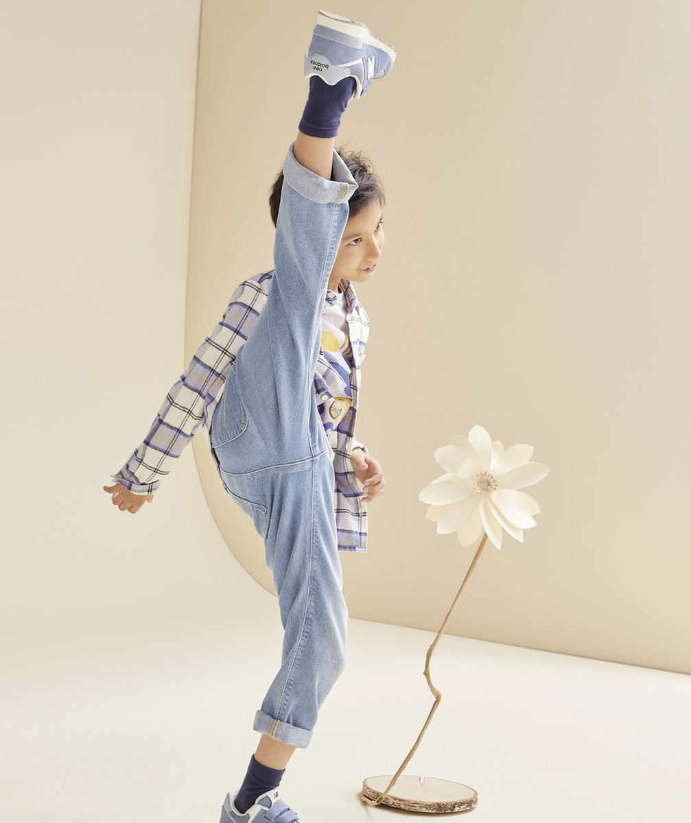 PANTALON RELAX GARÇON EN DENIM LOW IMPACT BLEU CLAIR