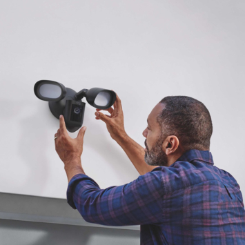 Ring Floodlight Camera Wired Pro Zwart 2K