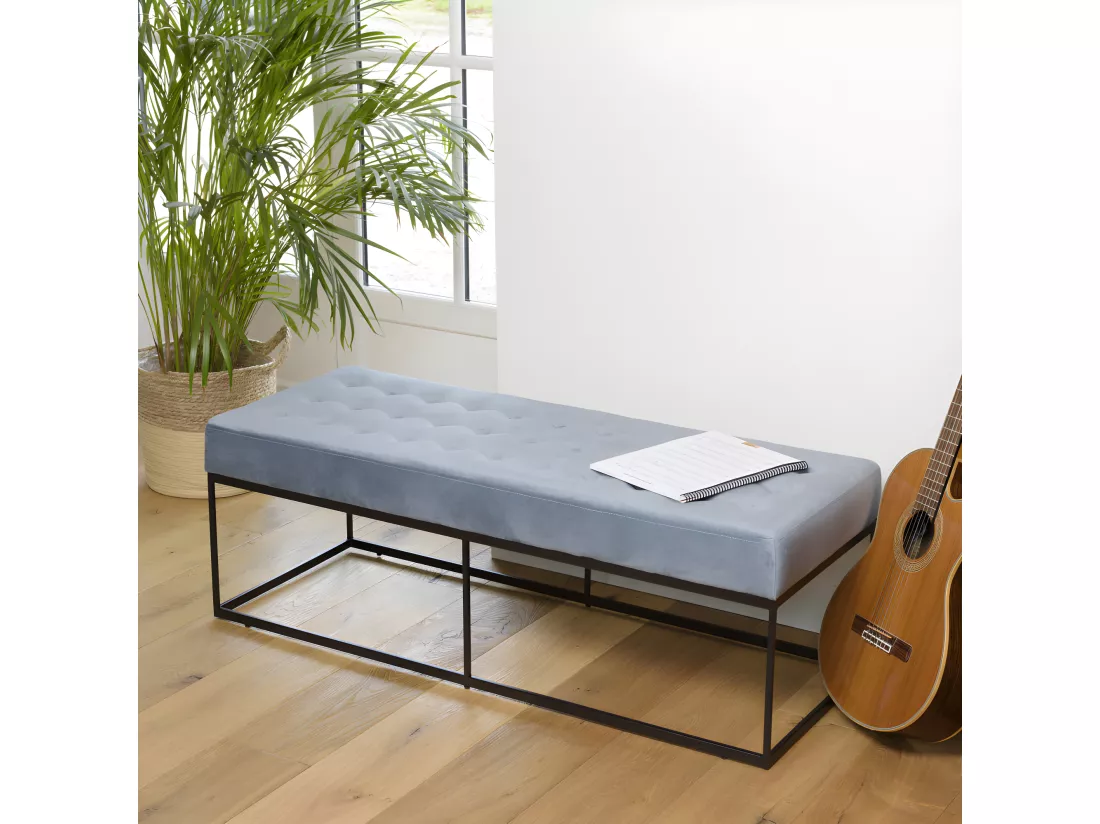ALBANE - Banc en velours bleu clair capitonné structure métal noir