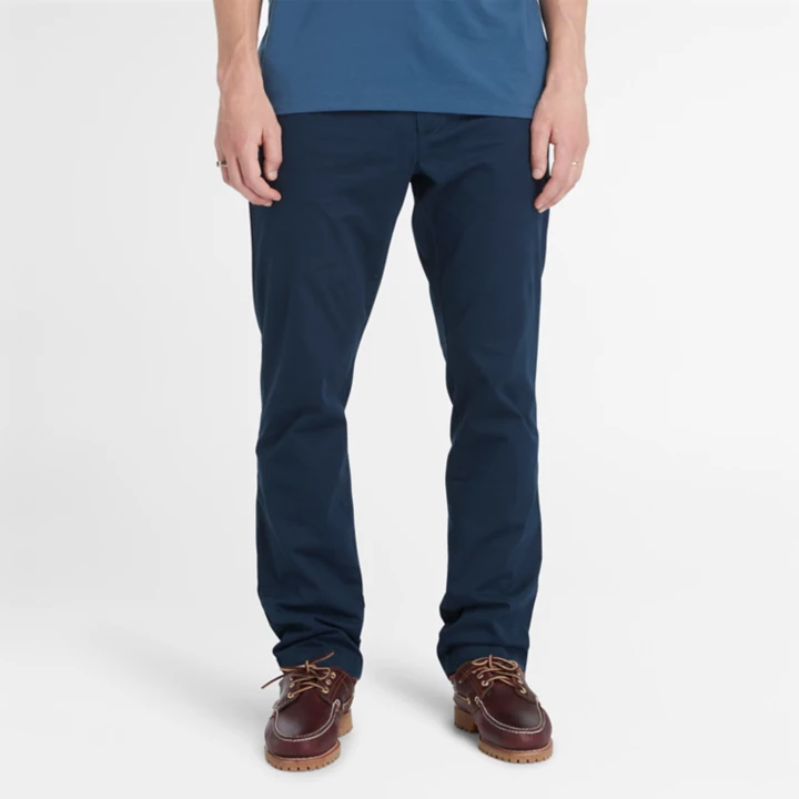 Calça chino Squam Lake Stretch para homem, na cor azul marinho.