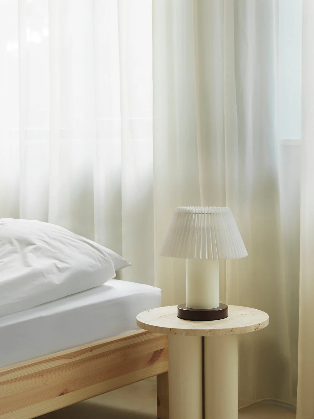 Normann Copenhagen  Cellu bordlampe - Cream