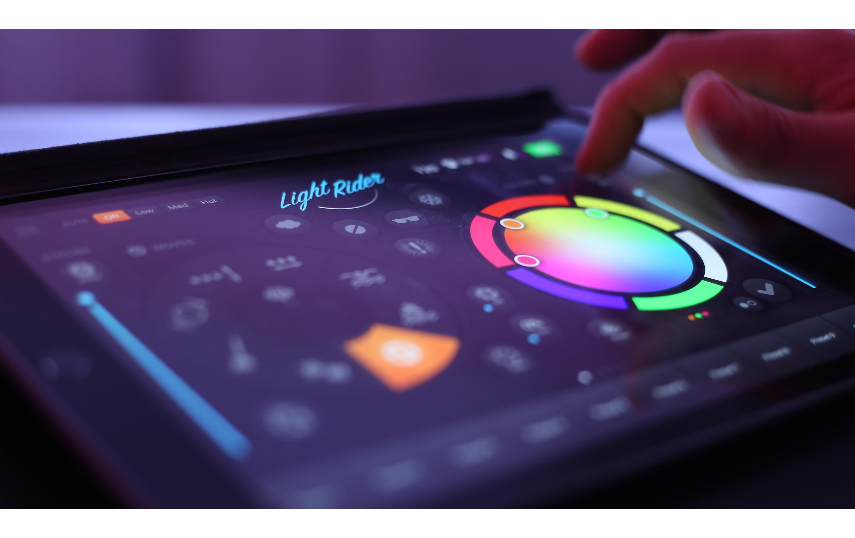Lichtsteuerung Light Rider / ESA2 USB / WiFi<br>USB / WiFi DMX-Interface mit Software
