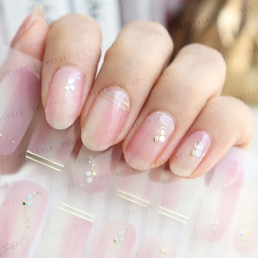 Lunacaca - Delicate Drapes Dancing Nail Art Stickers