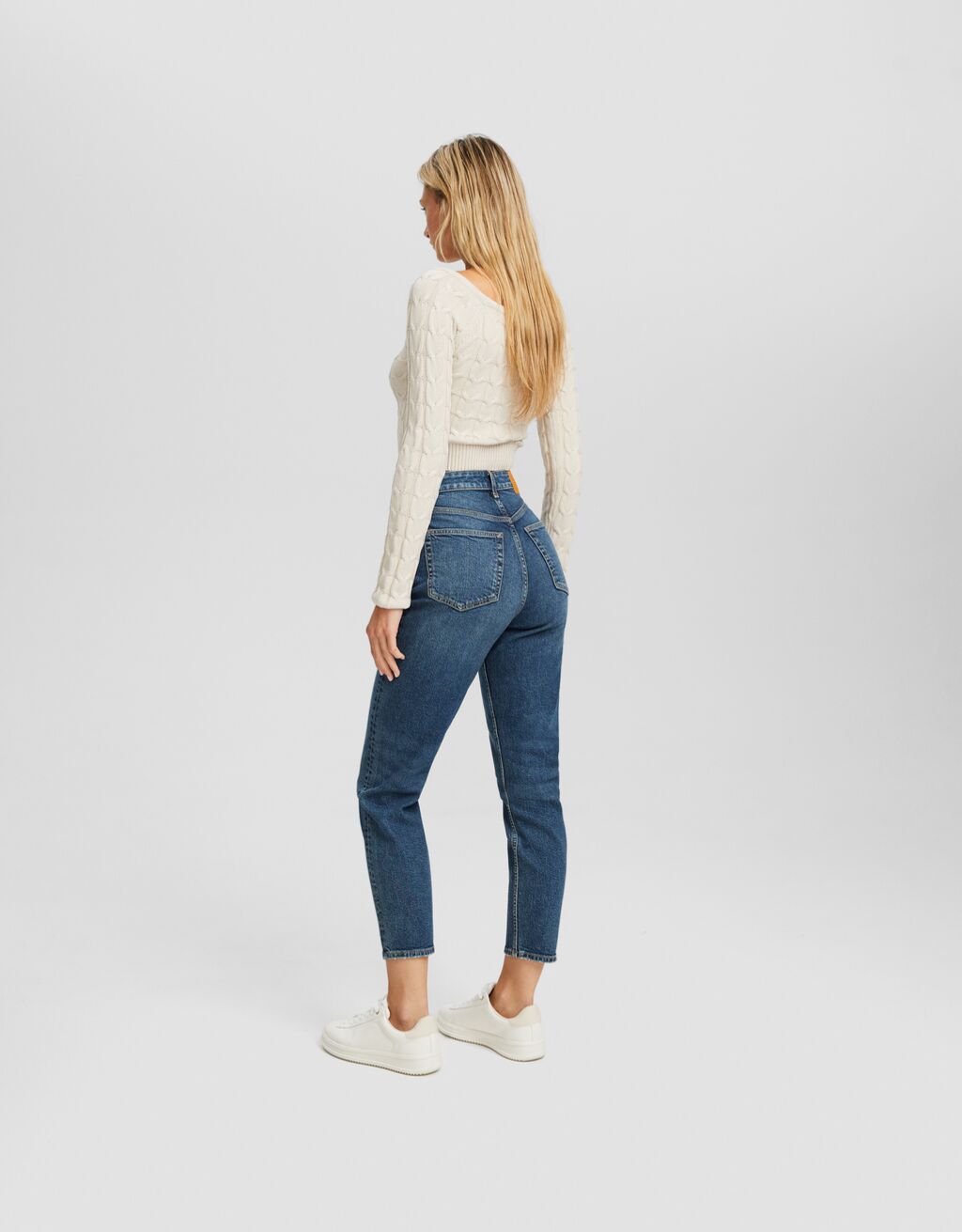 calças jeans confortáveis de mãe