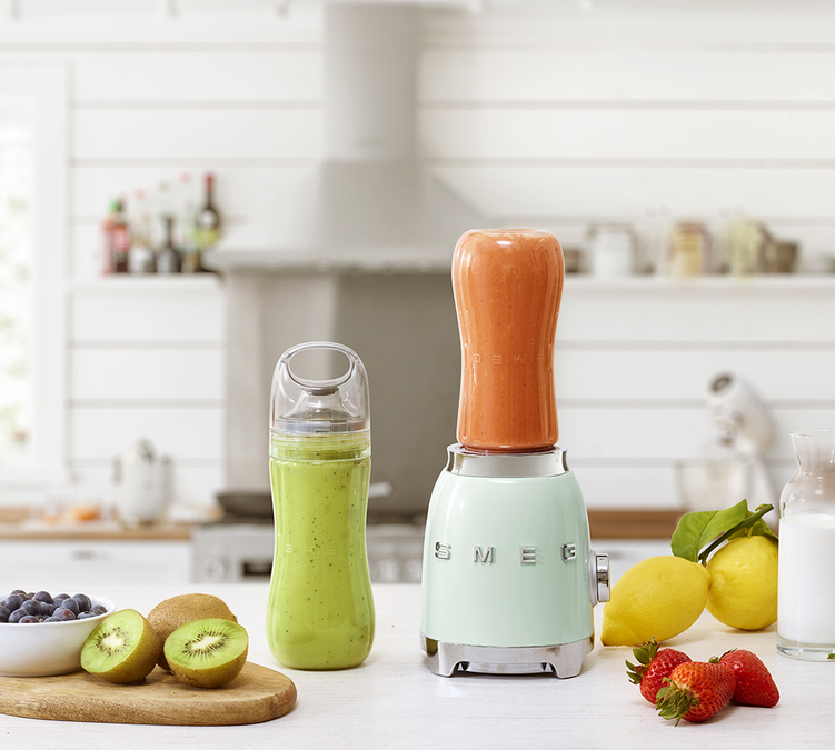 SMEG Mini blender couleur vert d'eau des années 50 - PBF01PGEU