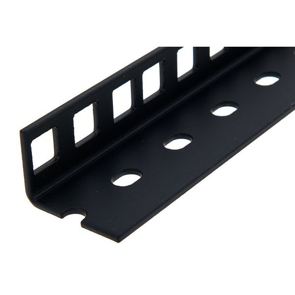 Adam Hall 61535B3 Rack Strip 3U blk