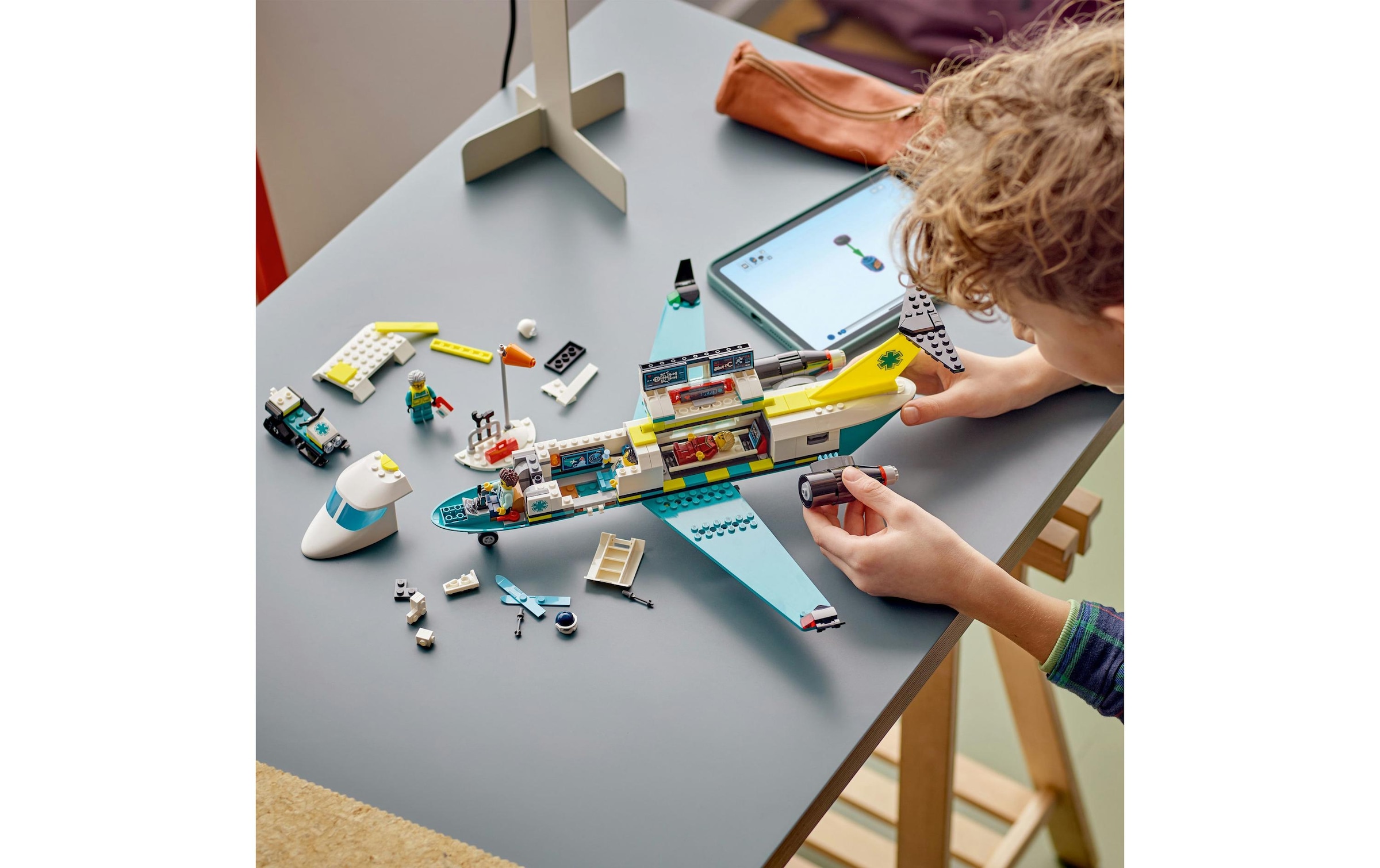 LEGO® Spielbausteine »City Notfallrettungsflugzeug 60465«