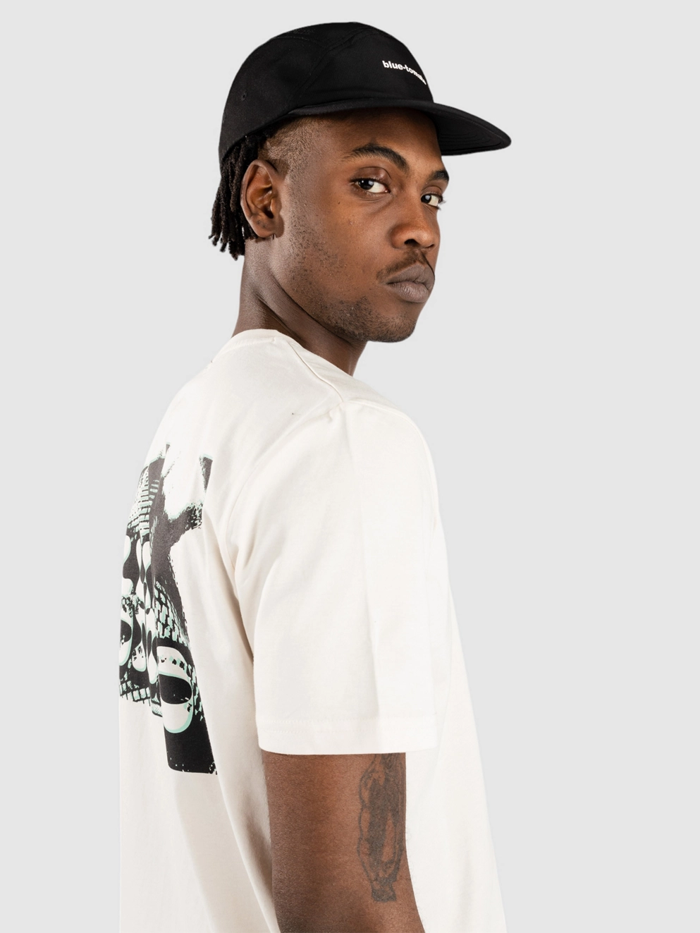 Blue Tomato Disco Mate T-Shirt off white