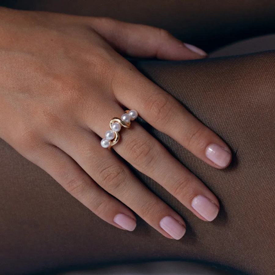 Timi Of Sweden Estelle Pearl Ring Size 17