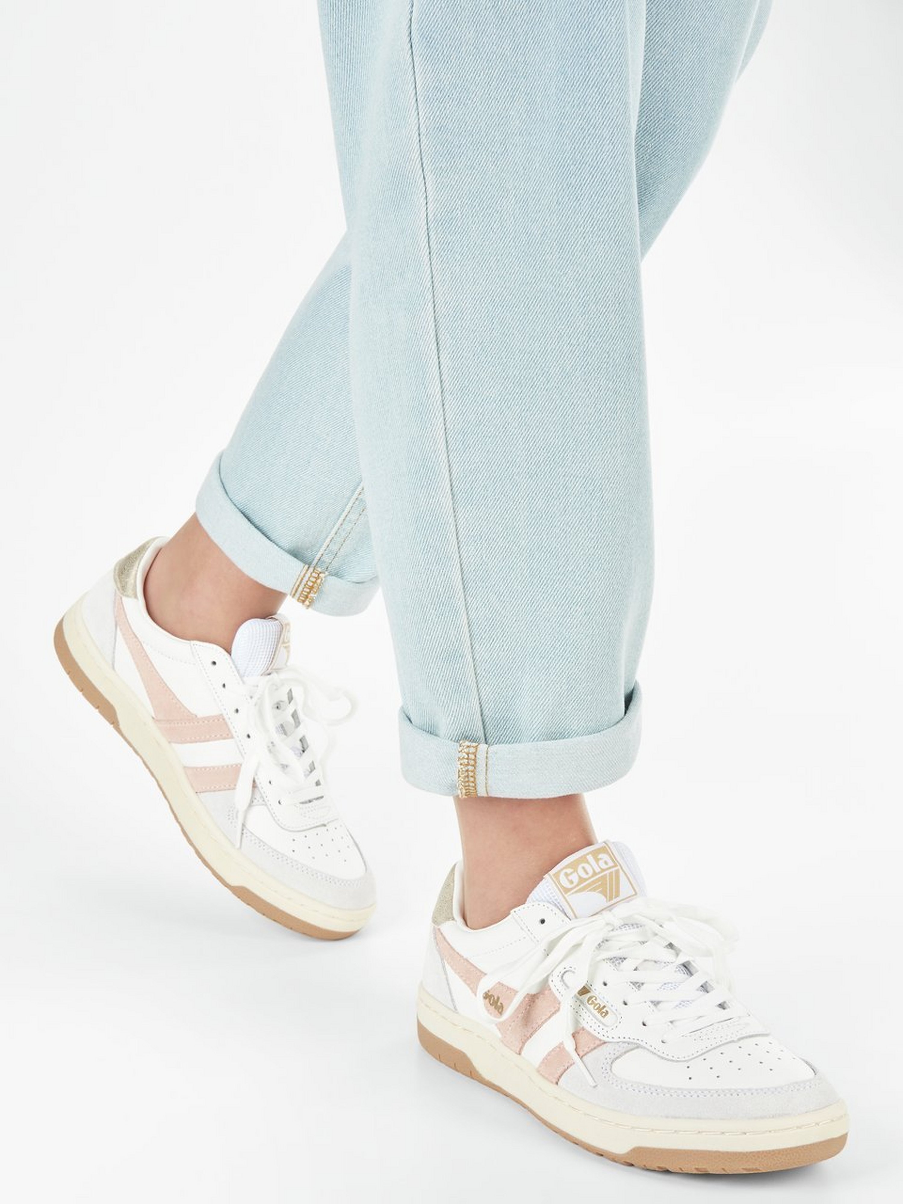 Sneaker Hawk