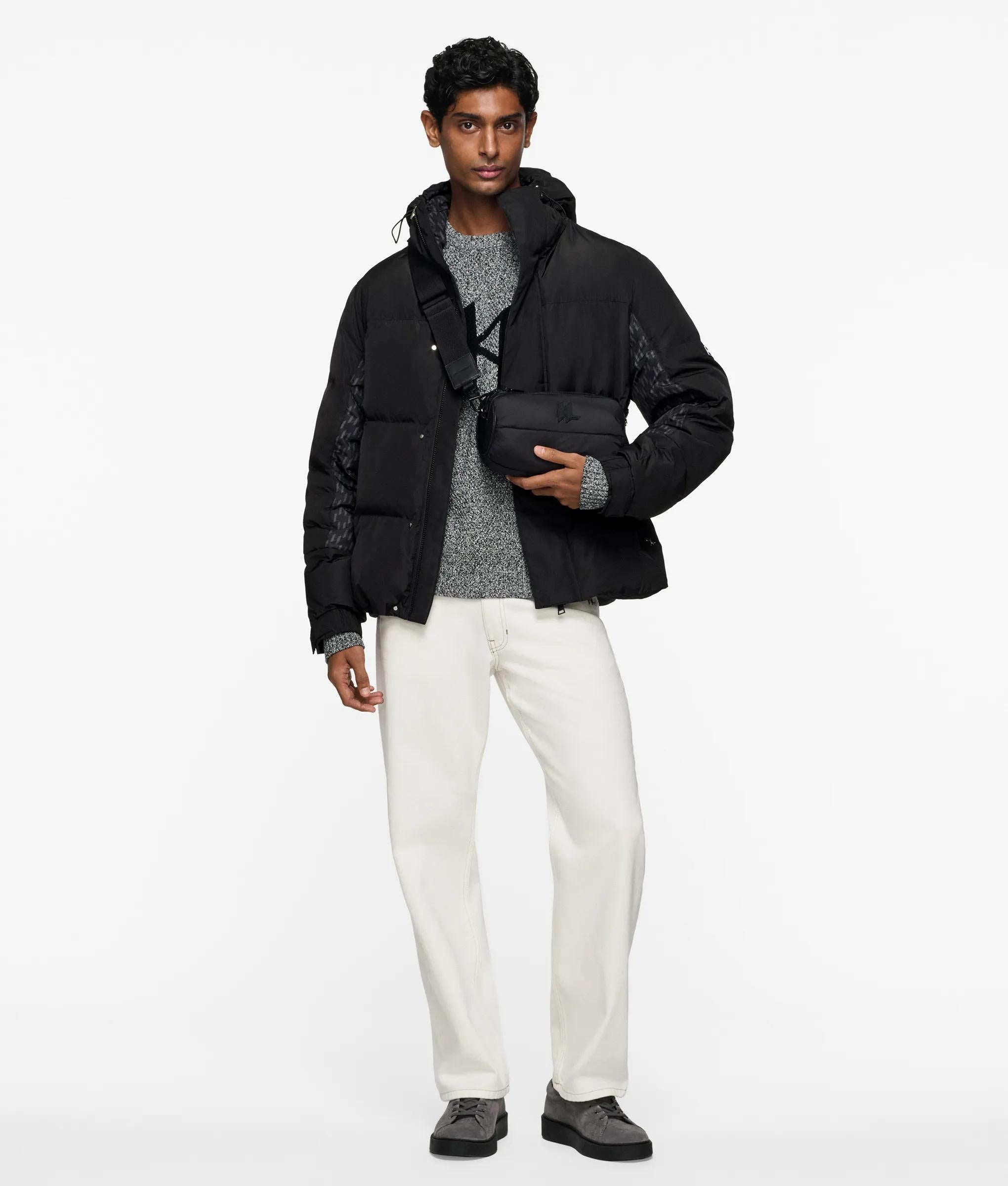 Pufferjack met monogram