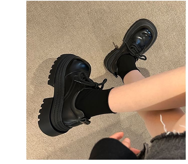 FRAISO - Veterschoenen met plateauzool van imitatieleer