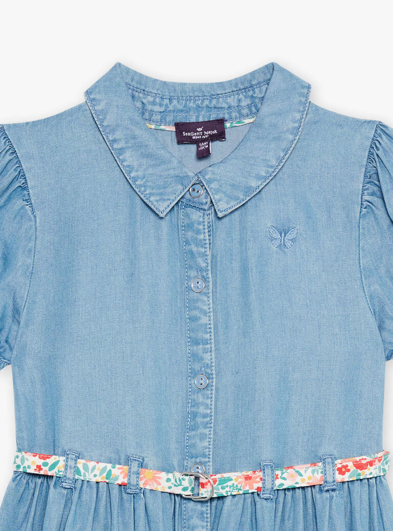 Robe en jean bleu avec ceinture