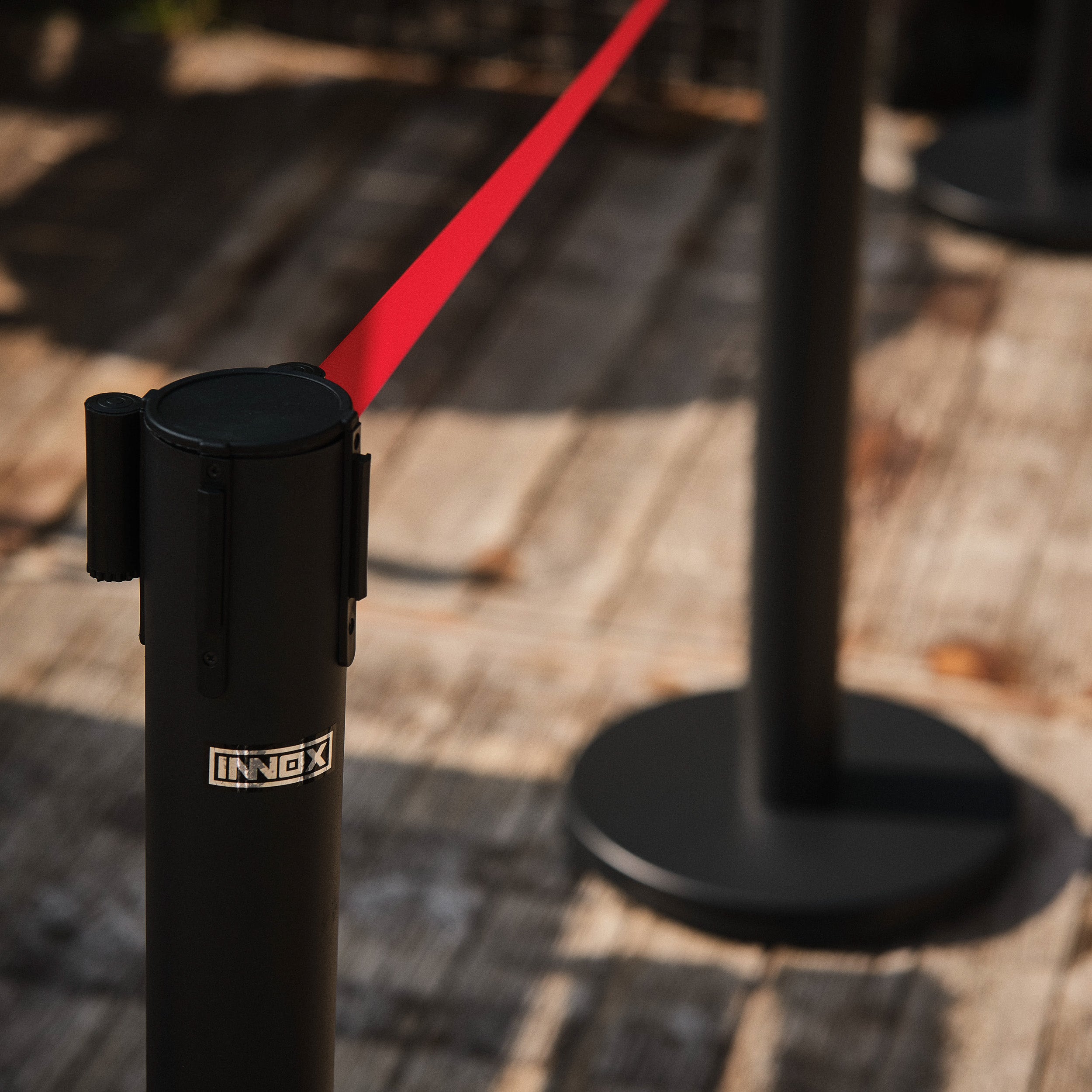 Innox Linemate Black afzetpaal 3m, rood lint (per stuk)