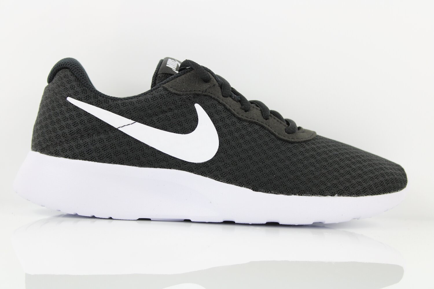 Nike Sneaker
