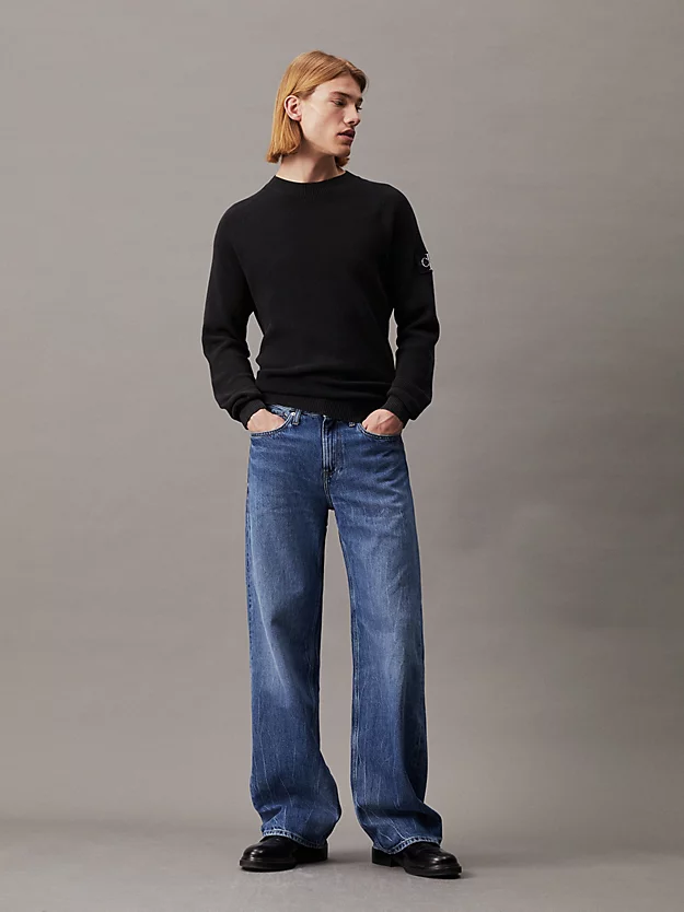 Calça jeans reta e folgada