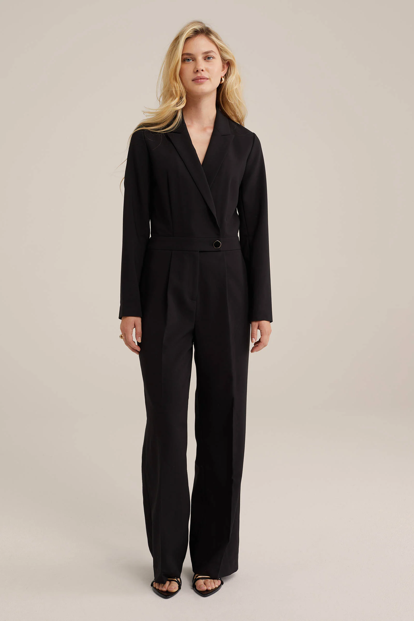 WE Fashion straight fit jumpsuit zwart