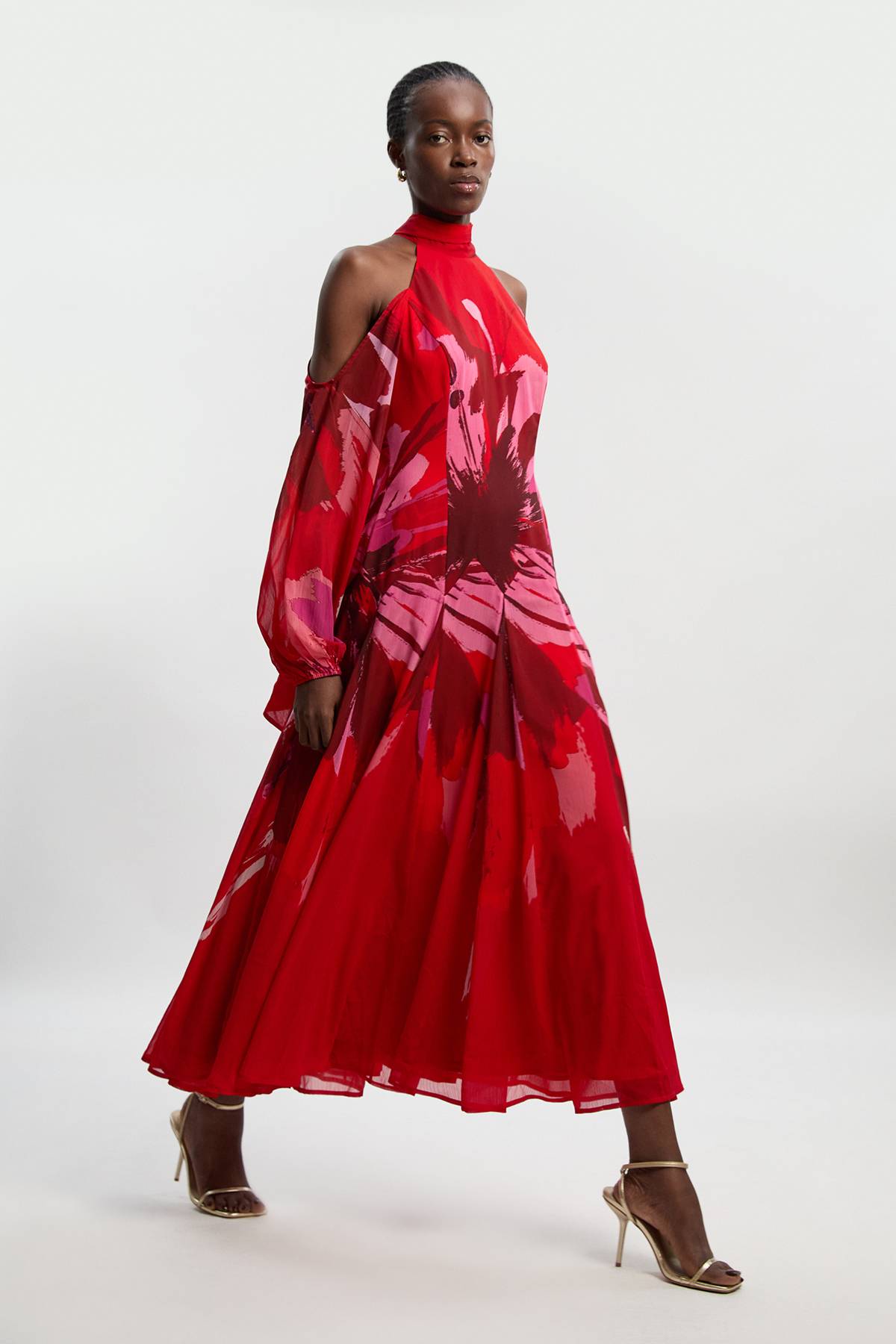 KarenMillen Robe Maxi Tissée En Georgette Froissée À Imprimé Floral Photographique Col Haut Épaules Dénudées