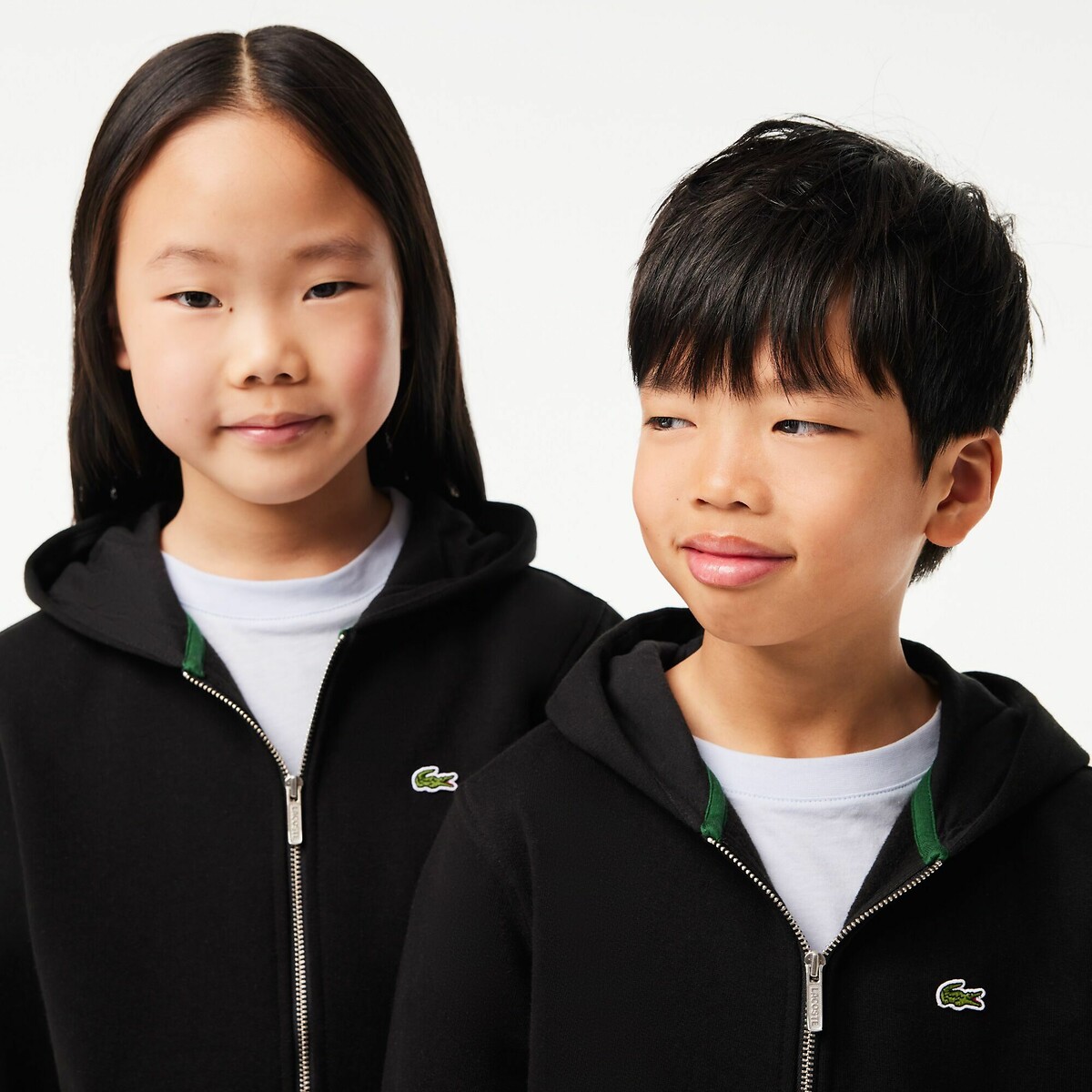 LACOSTE<br>Moletom com zíper