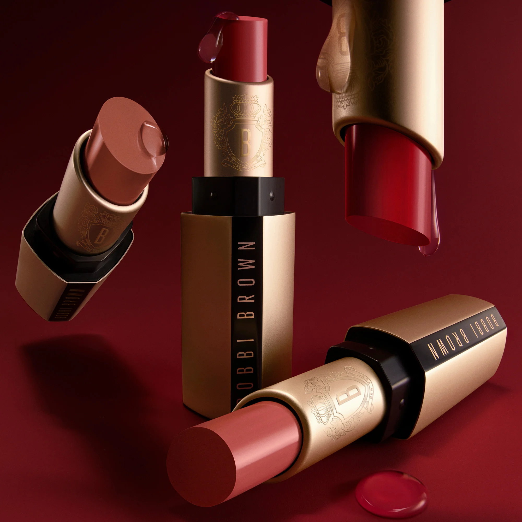 LUXE MATTE LIPSTICK - Rouge à lèvres mat hydratant |- Boss Pink
