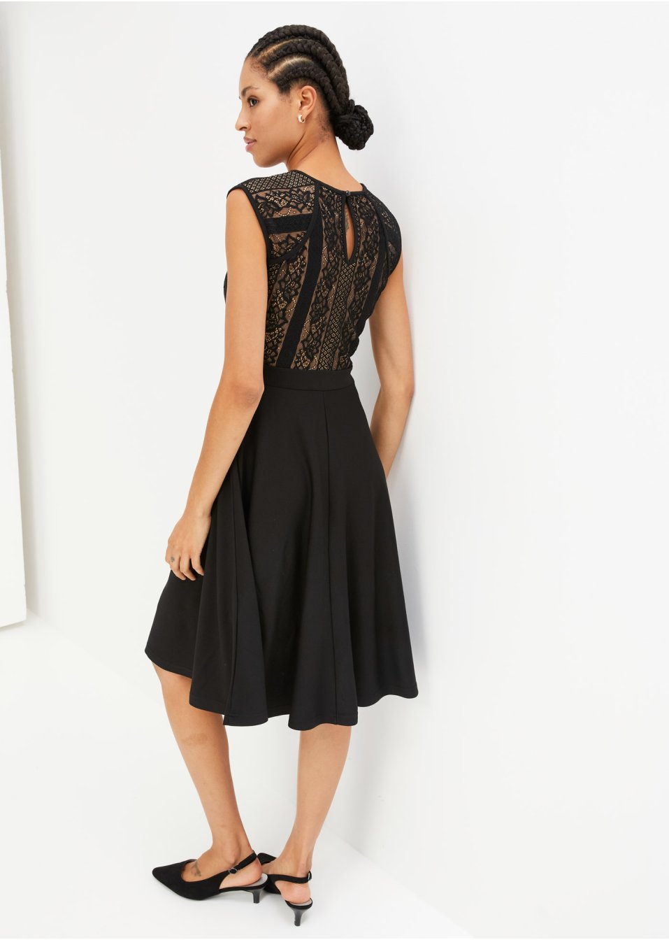 Robe à dentelle