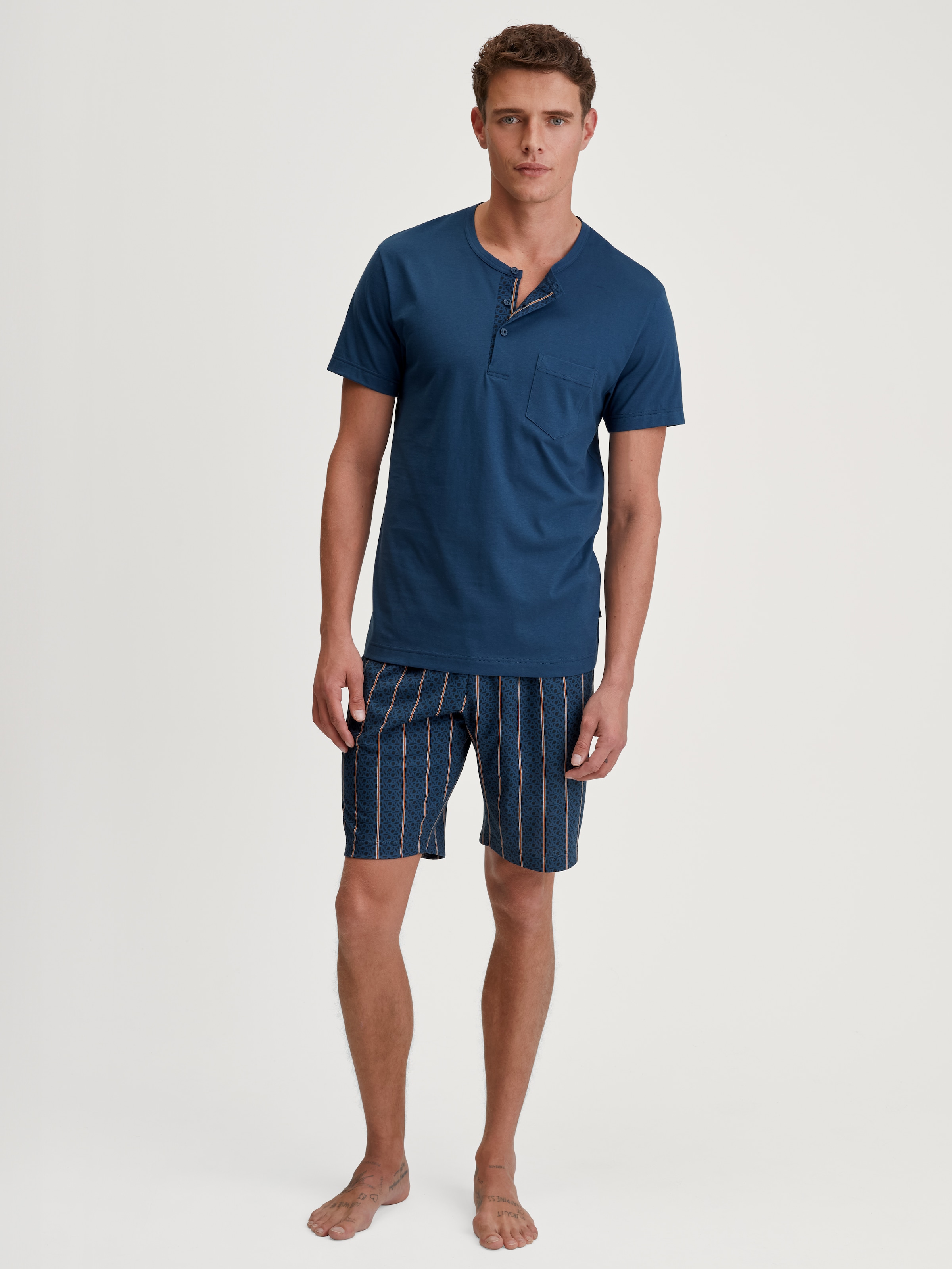 CALIDA Shorty »Relax Imprint 1« 2 Stk. tlg., mit Rundhalsausschnitt, Knopfleiste, kurze Ärmel, Single Jersey