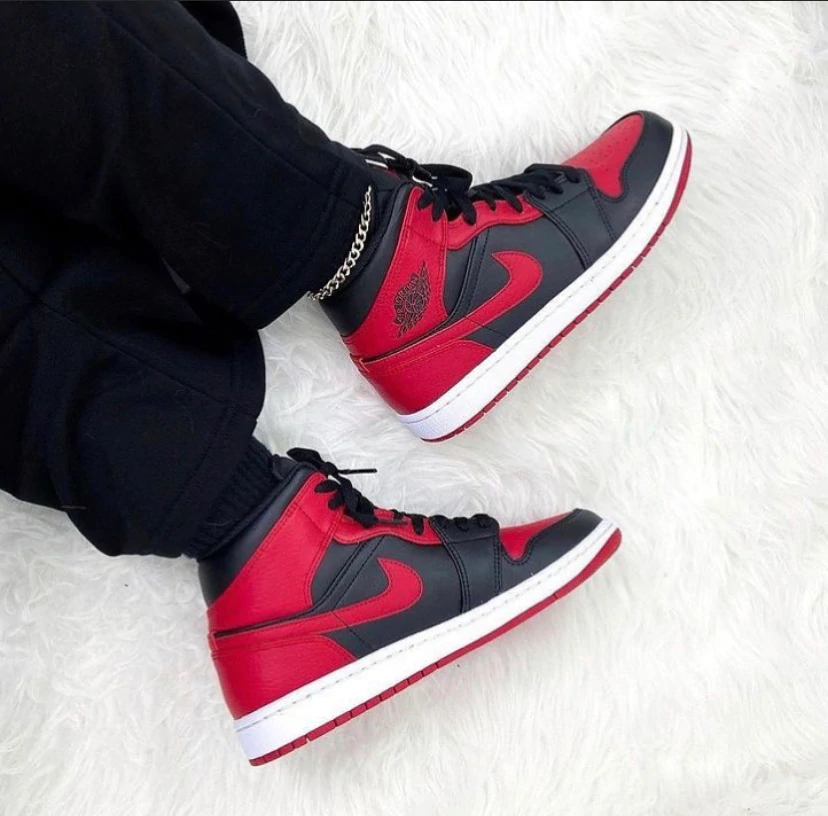 Jordan 1 Mid Banned (2020)
