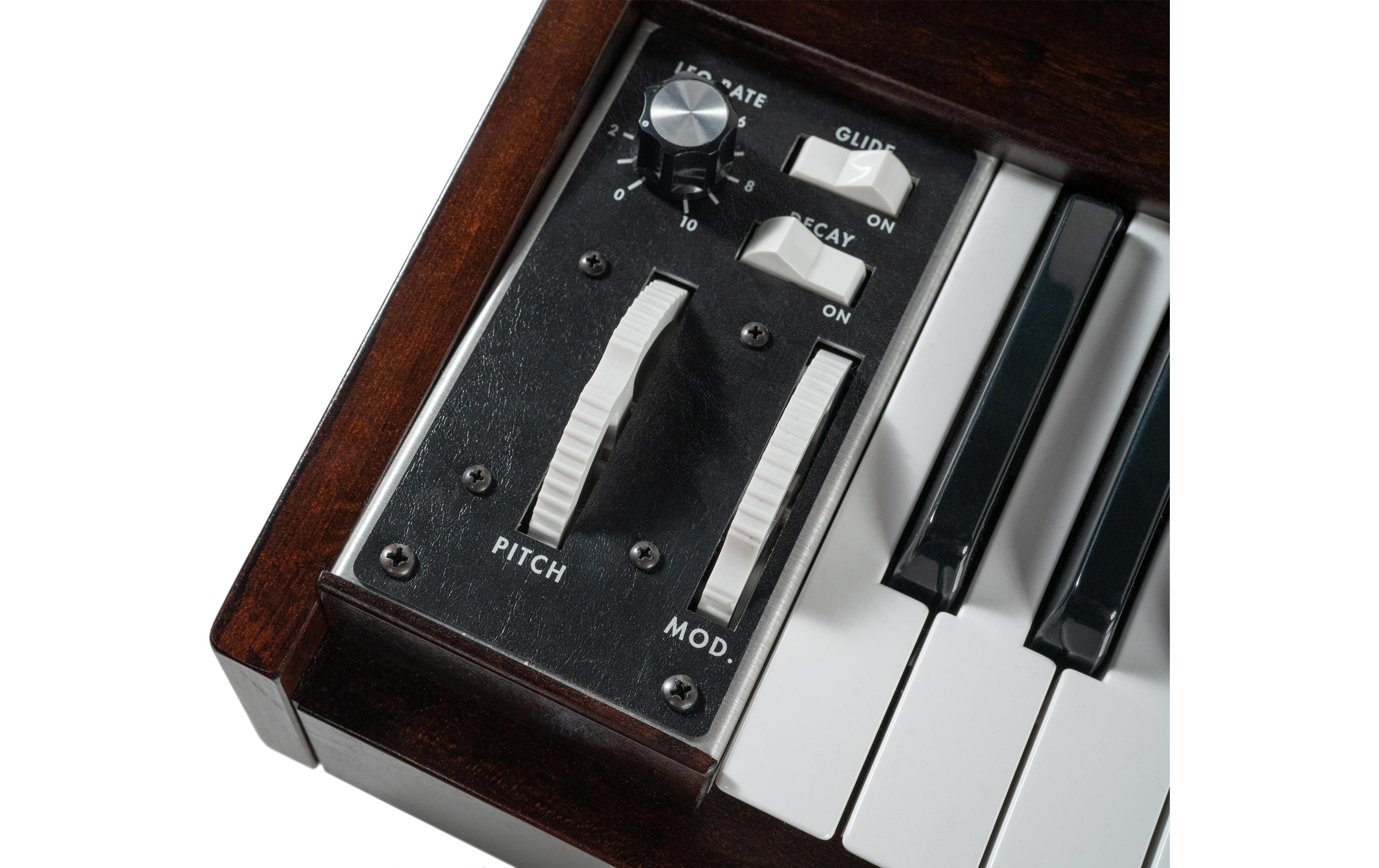 Synthesizer Minimoog Model D<br>Analoger Synthesizer
