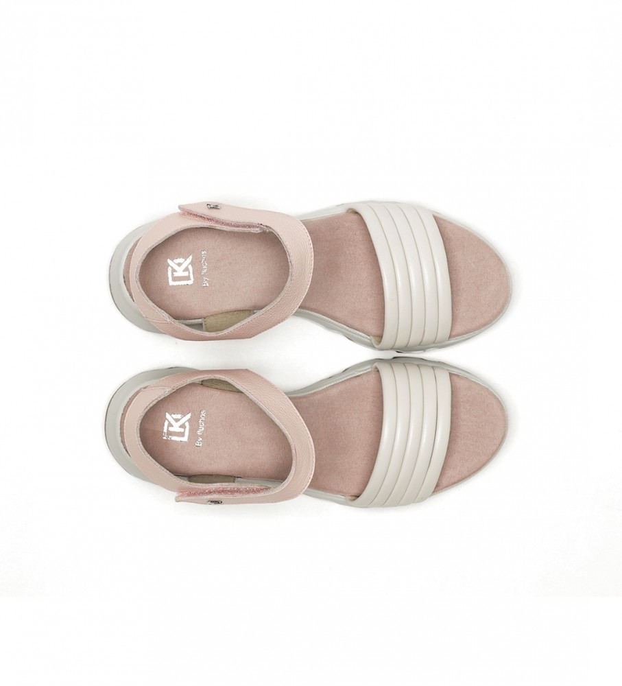 Sandálias Dorking Lais em couro nude - salto plataforma de 6 cm -