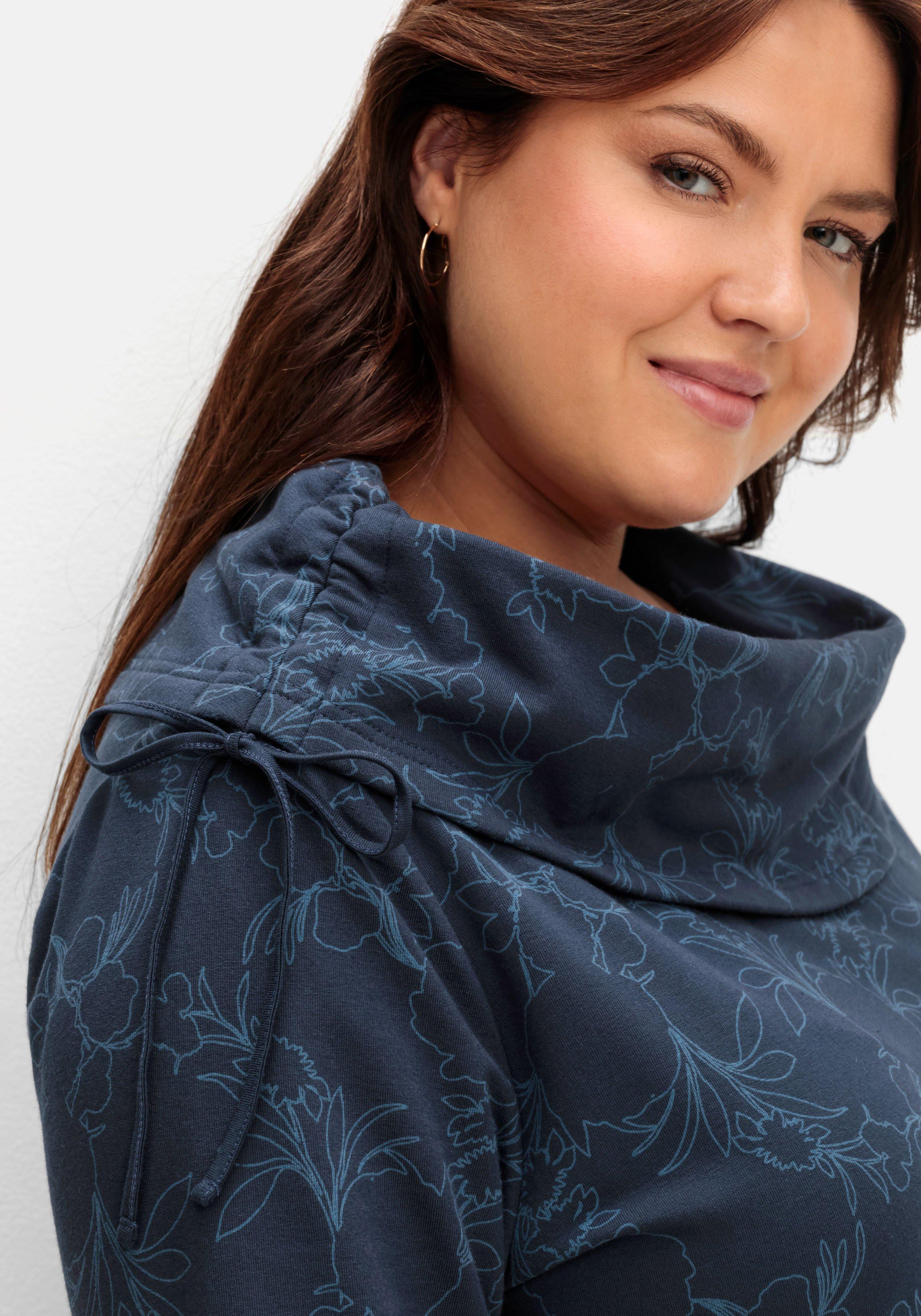 Langes Sweatshirt mit Alloverdruck, in Zipfelform