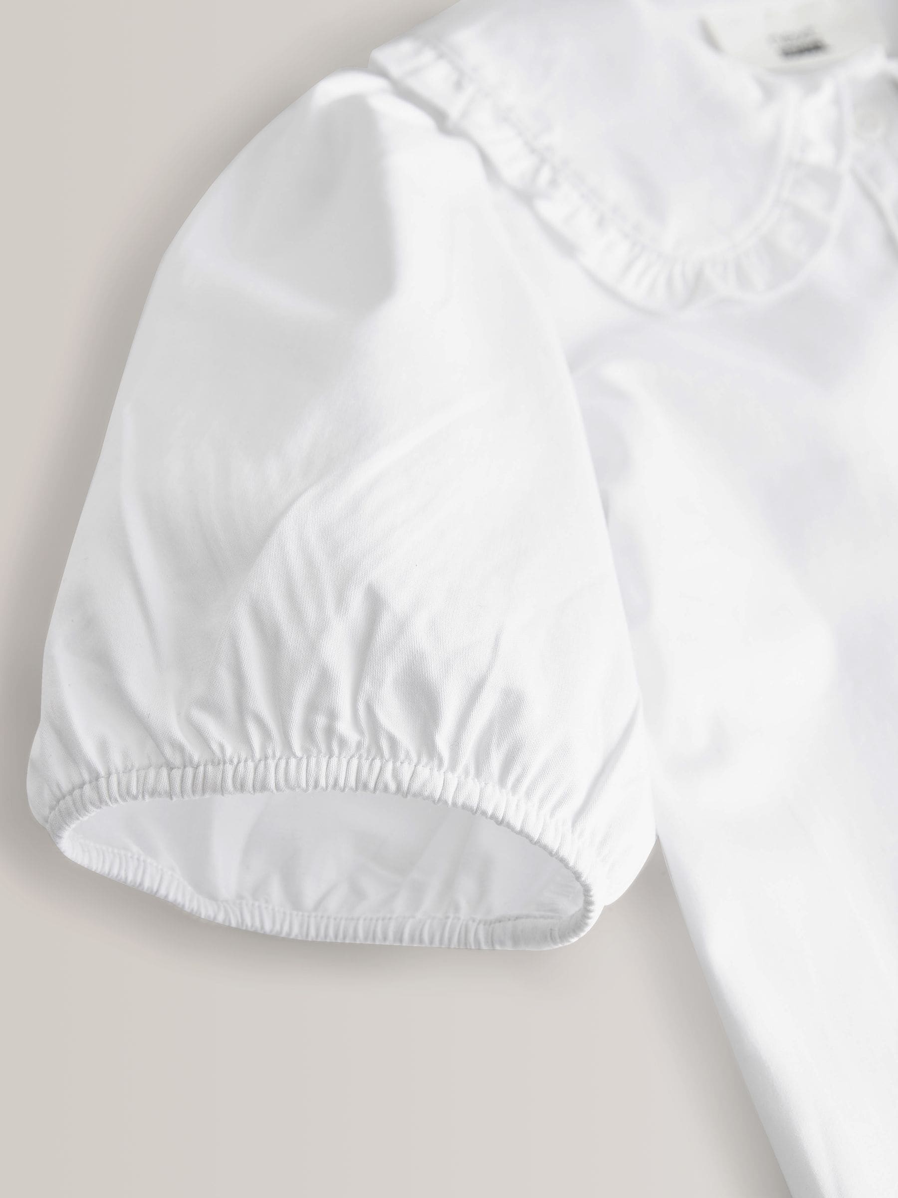 Wit - Premium schoolblouse met kraag met ruches en hoog aandeel katoen (3-14 jr)