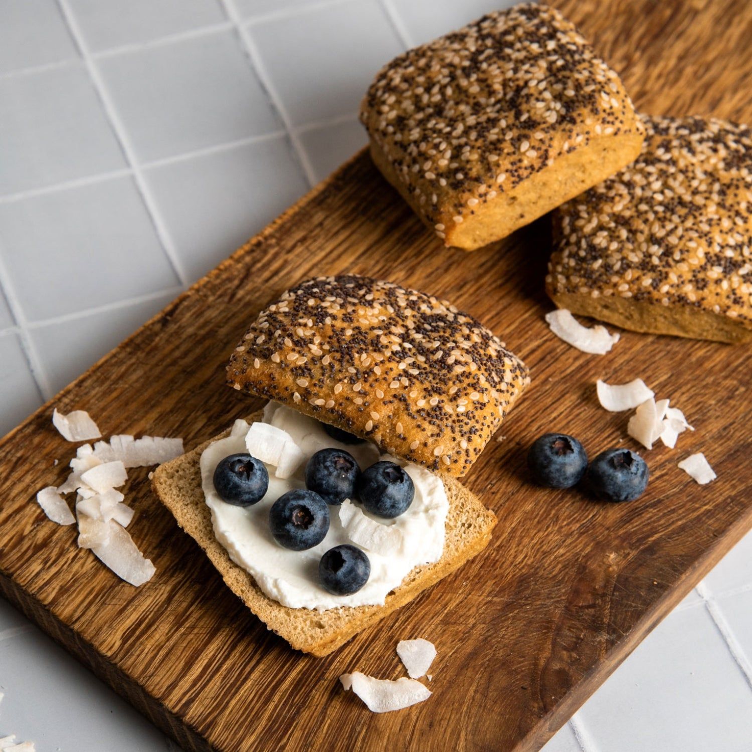 Low Carb High Protein Saatenbrötchen