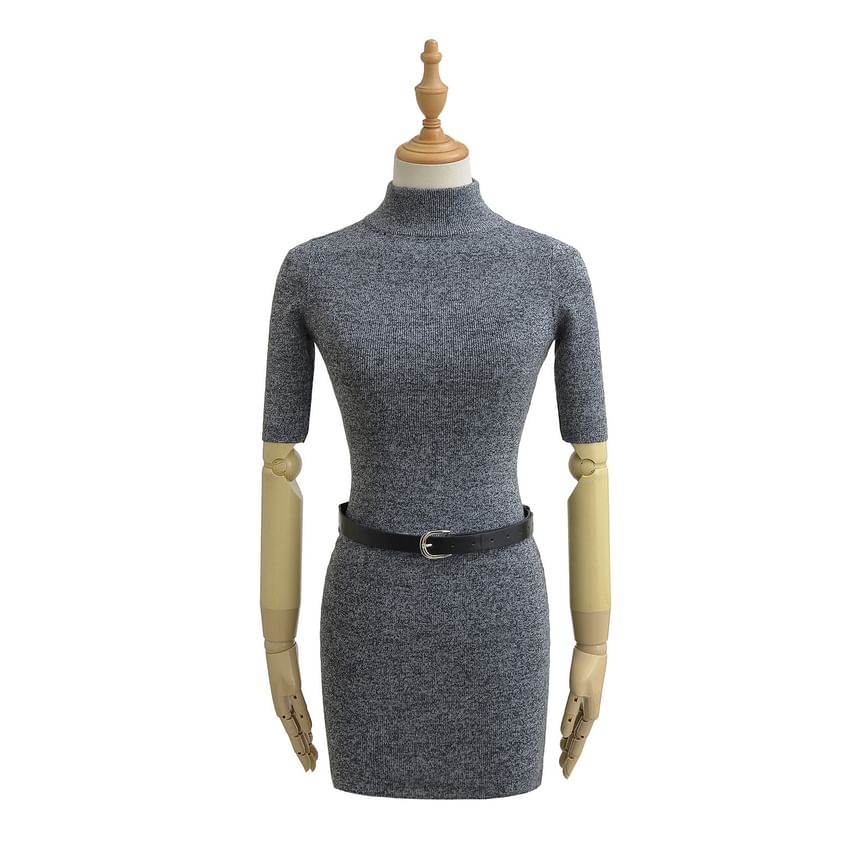Asiris - Set: Korte mouwen, hooggesloten melange mini-gebreide jurk + imitatieleren riem