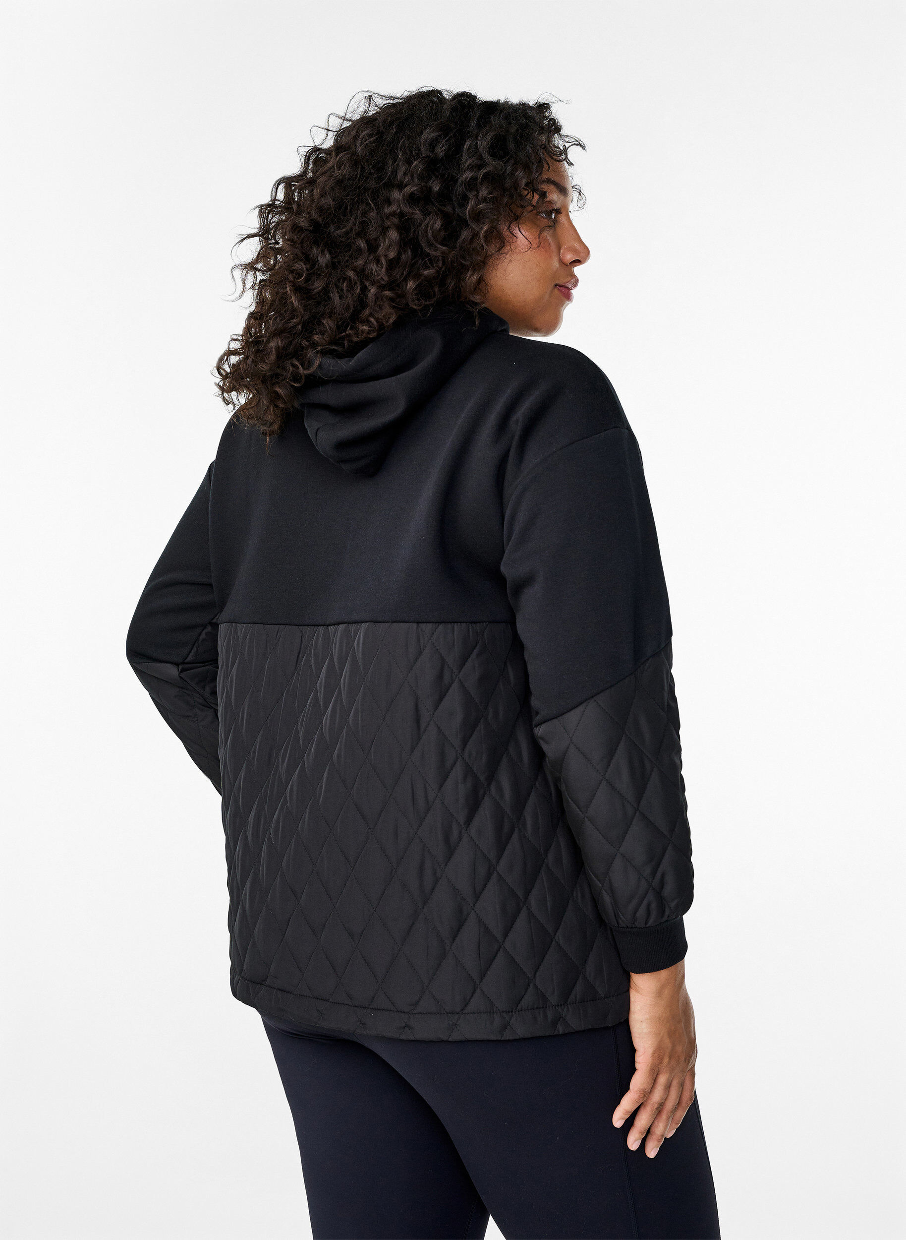Sweatshirt med hætte og quilt