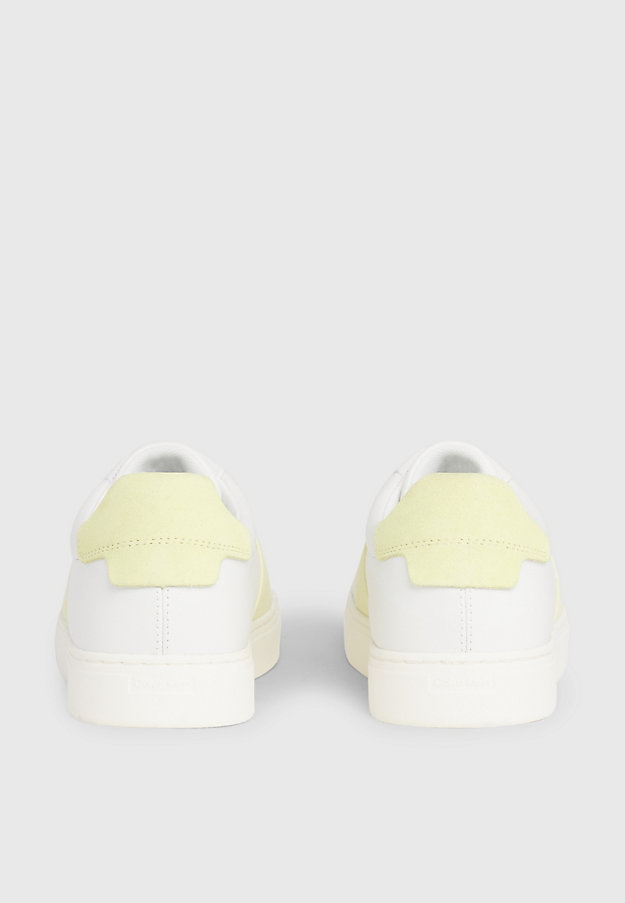Sapatos de couro sem cadarço