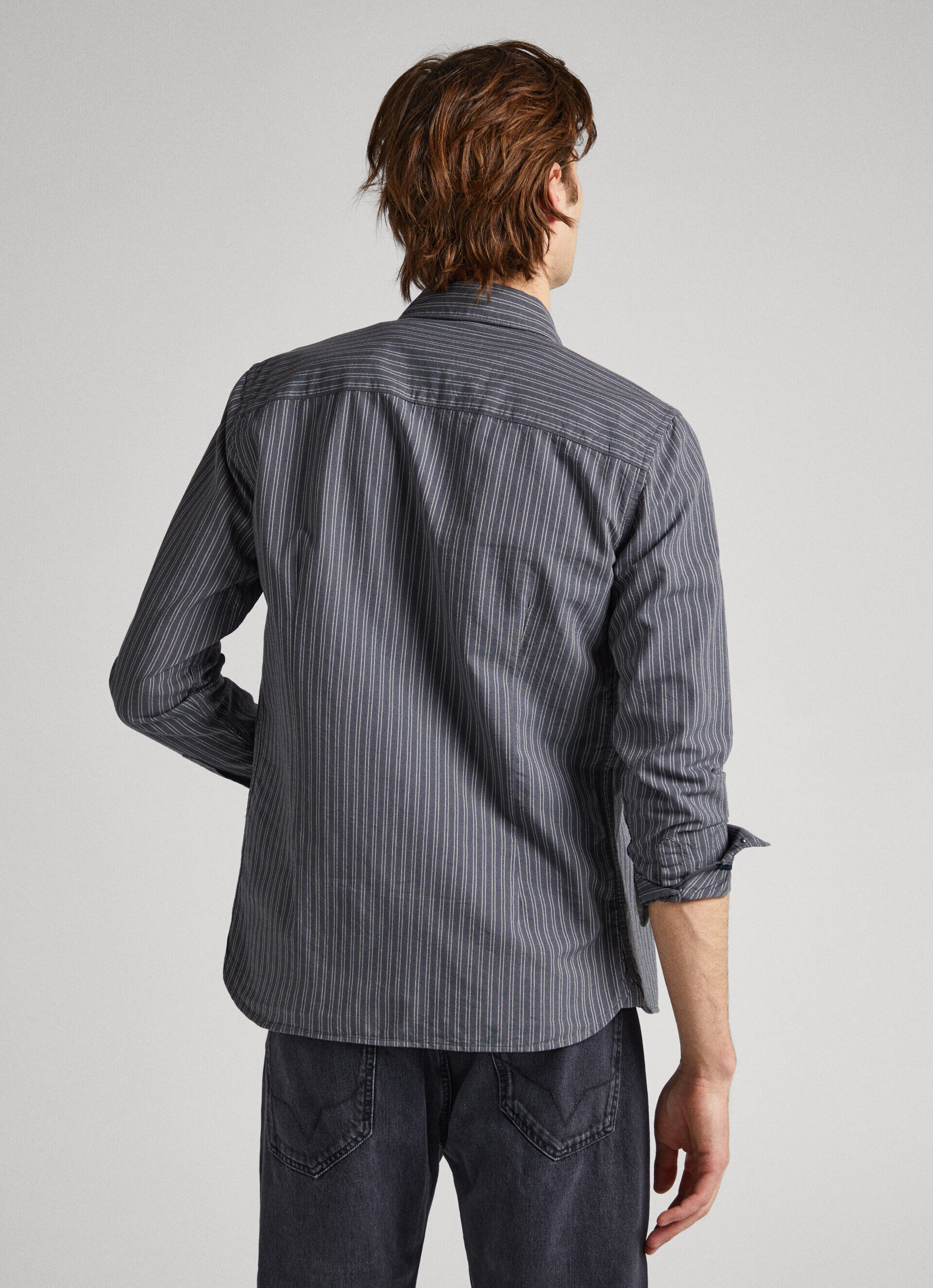 Camisa Oxford listrada Slim Fit - cinza-trovão