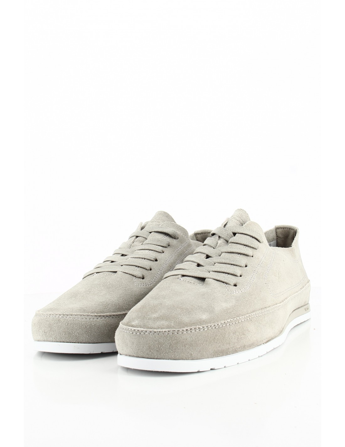 v07 Baskets de ville homme yacht suede beige