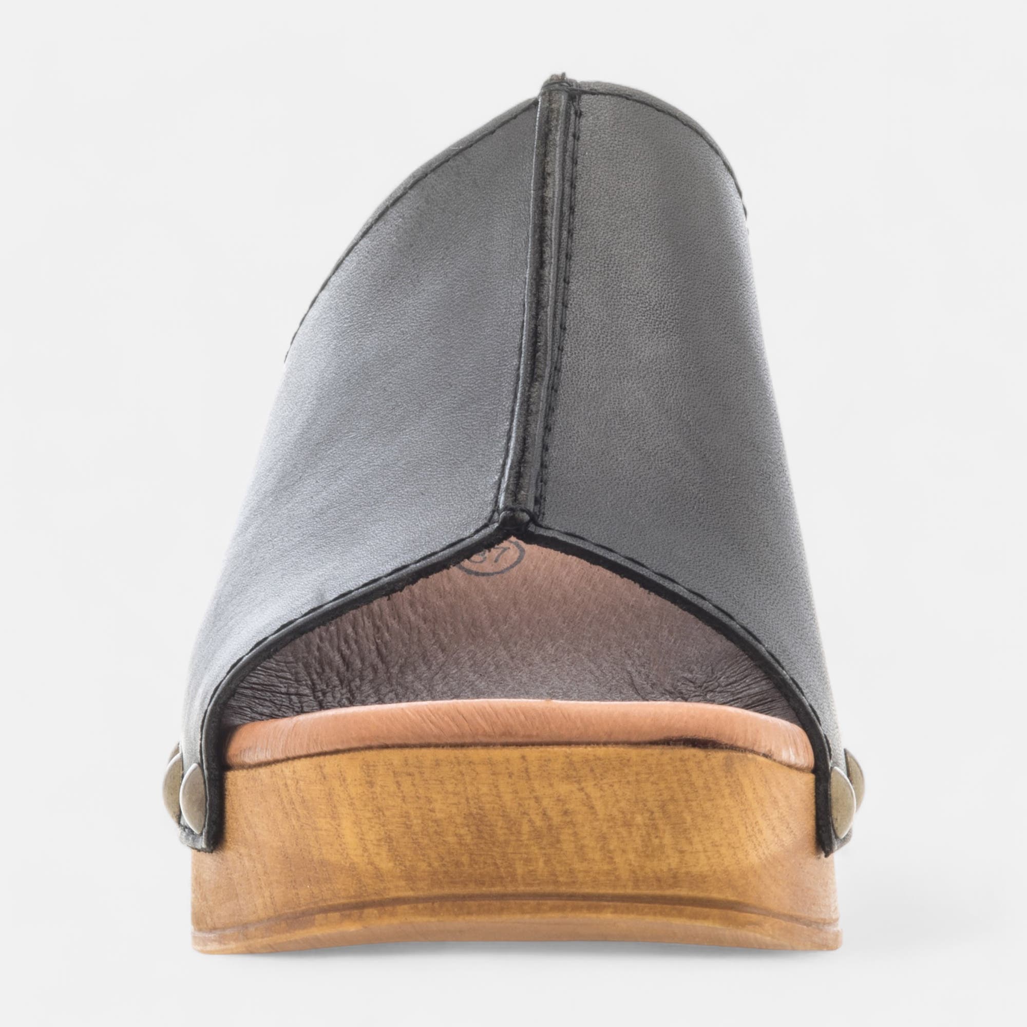 Chaussures semelle bois à talon Femme en cuir noir