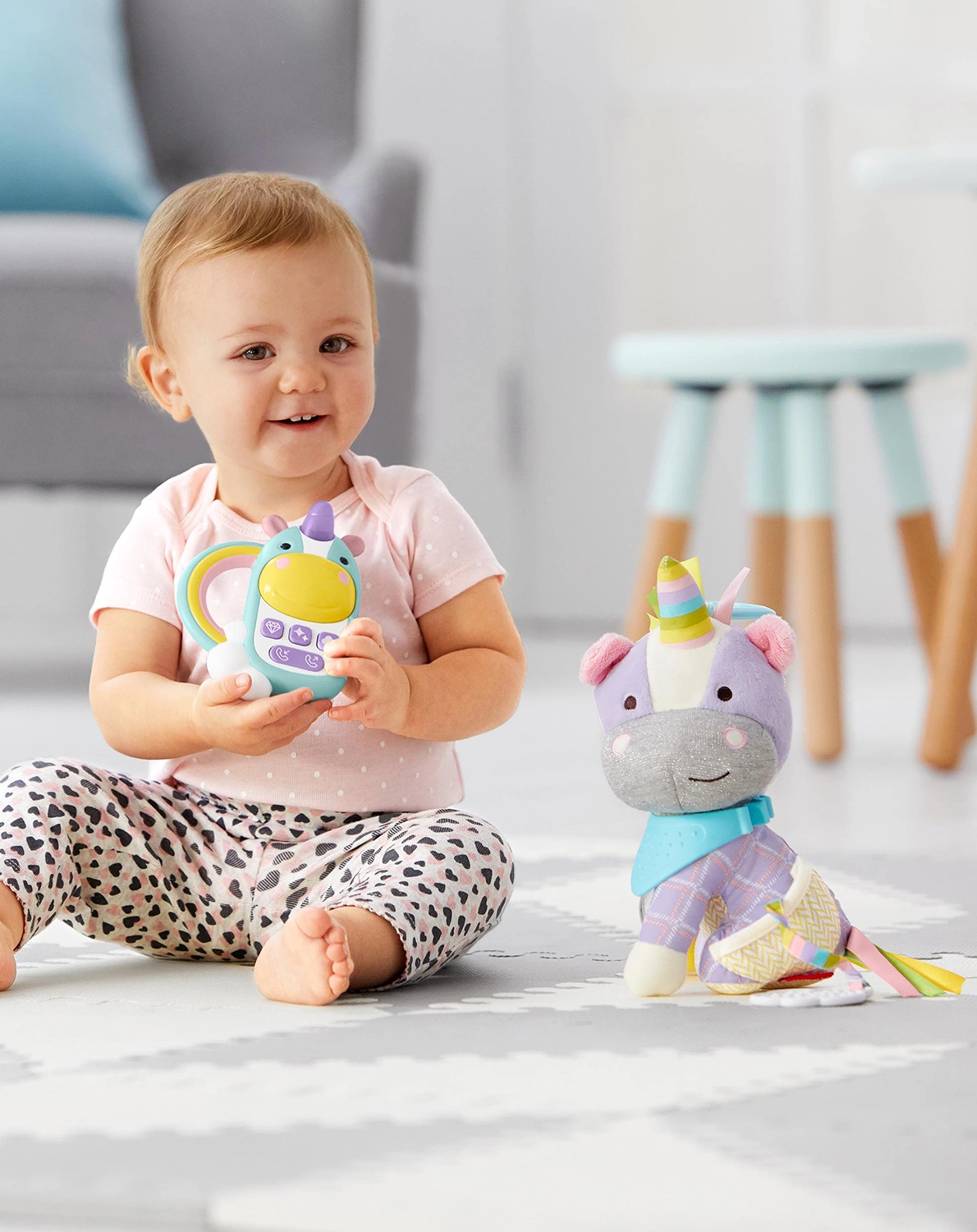 Spielzeughandy ZOO - EINHORN mit Sound und Licht