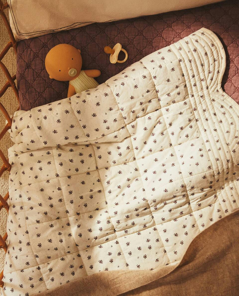 EDREDOM INFANTIL COM ESTAMPA FLORAL