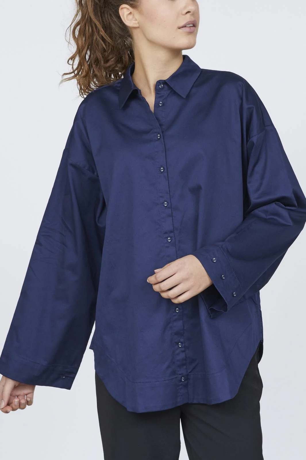 Love & Divine Love1074 40 navy