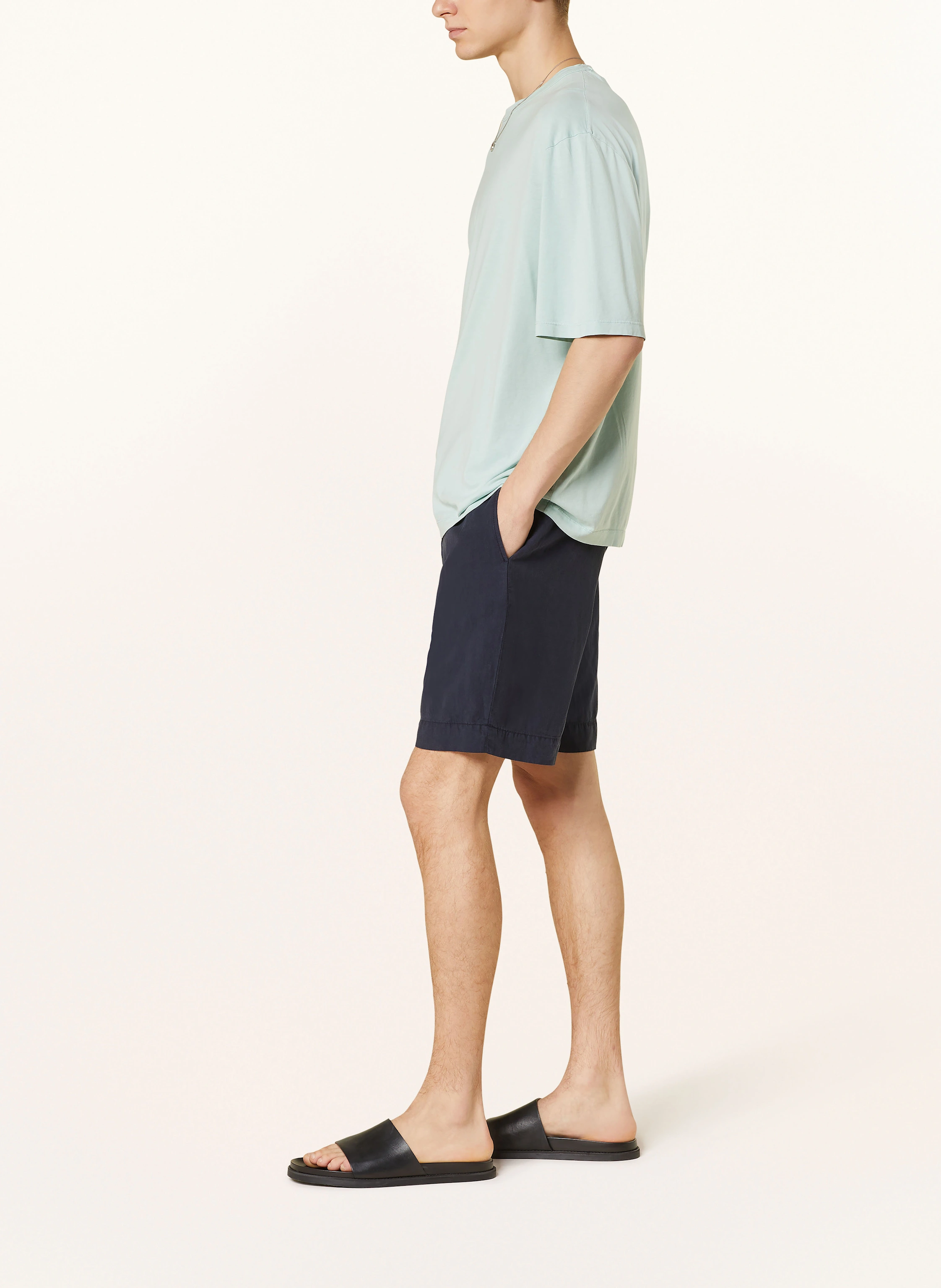 Officine Générale Shorts PHIL