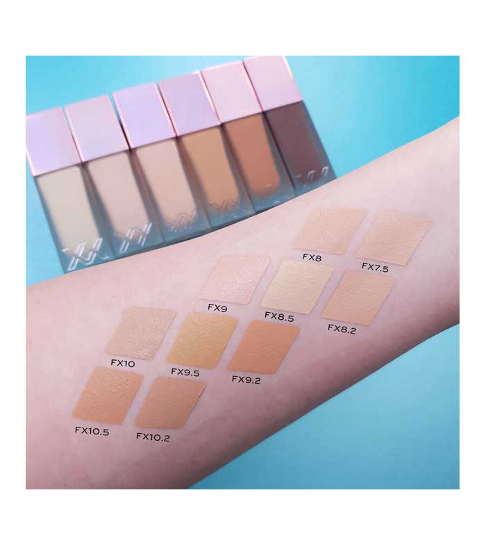 XX Revolution - Base de maquilhagem Glow Skin Fauxxdation - FX16.5