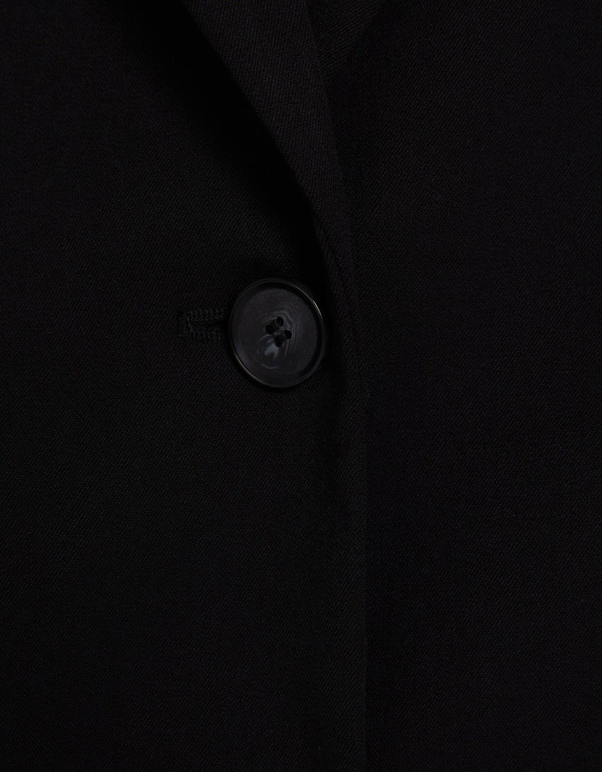 Blazer feminino de corte amplo
