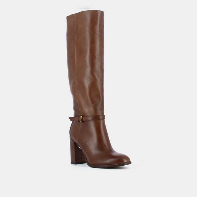 Bottes à talons et boucles dorées  en cuir cognac