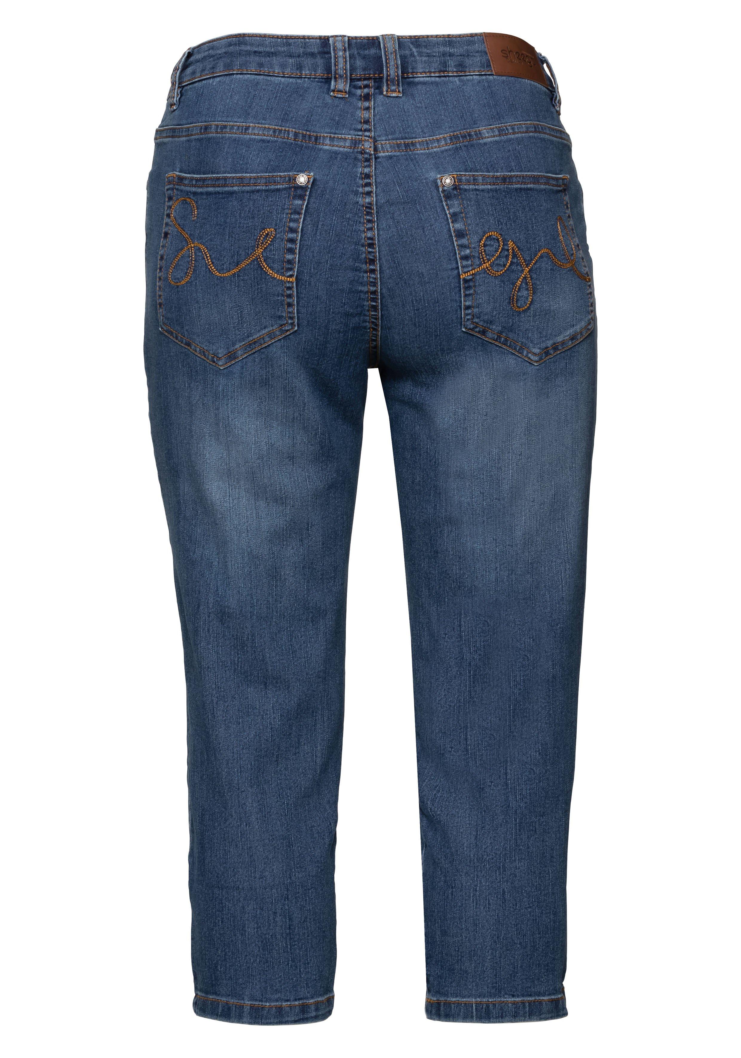 Caprijeans mit Used-Effekten