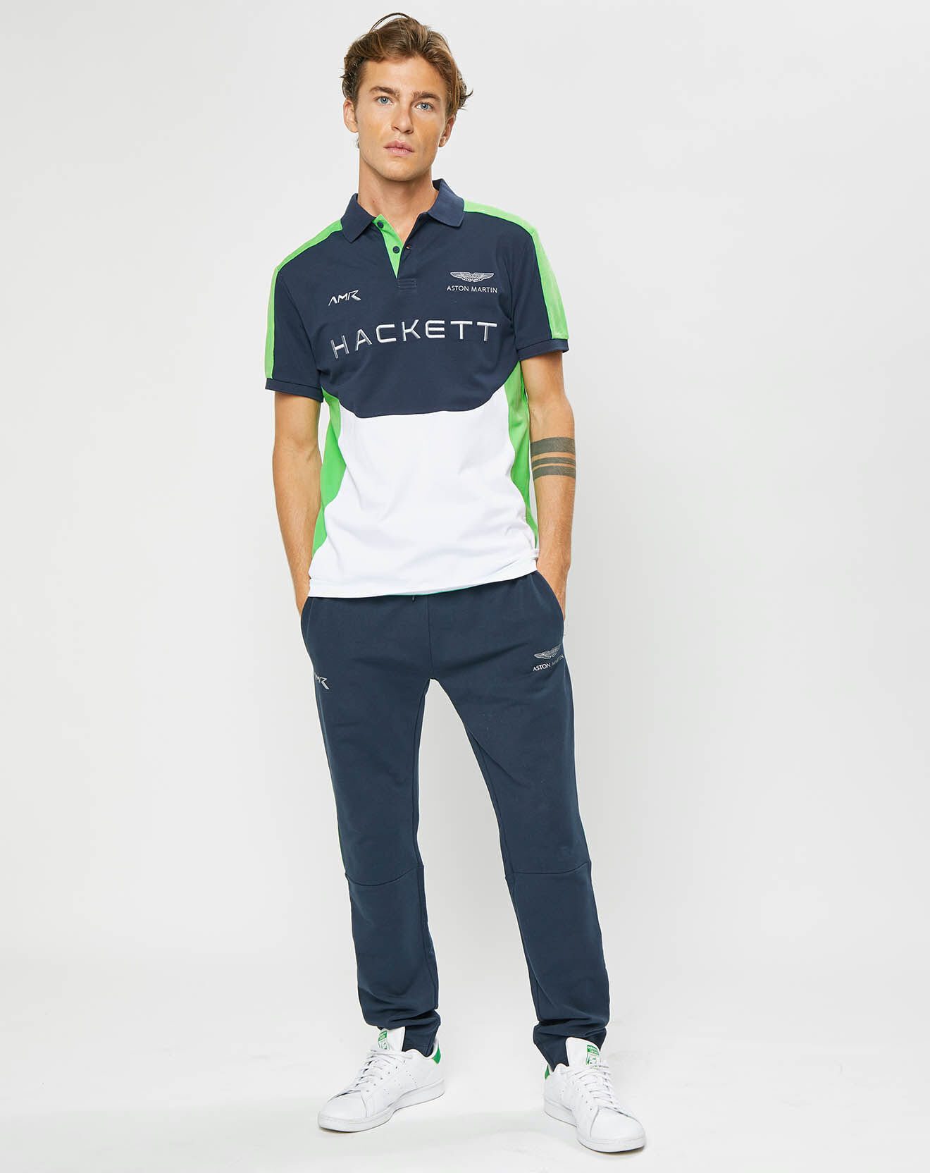 Hackett London Polo Droit Multi Patch Aston Martin Racing bleu/blanc/vert fluo