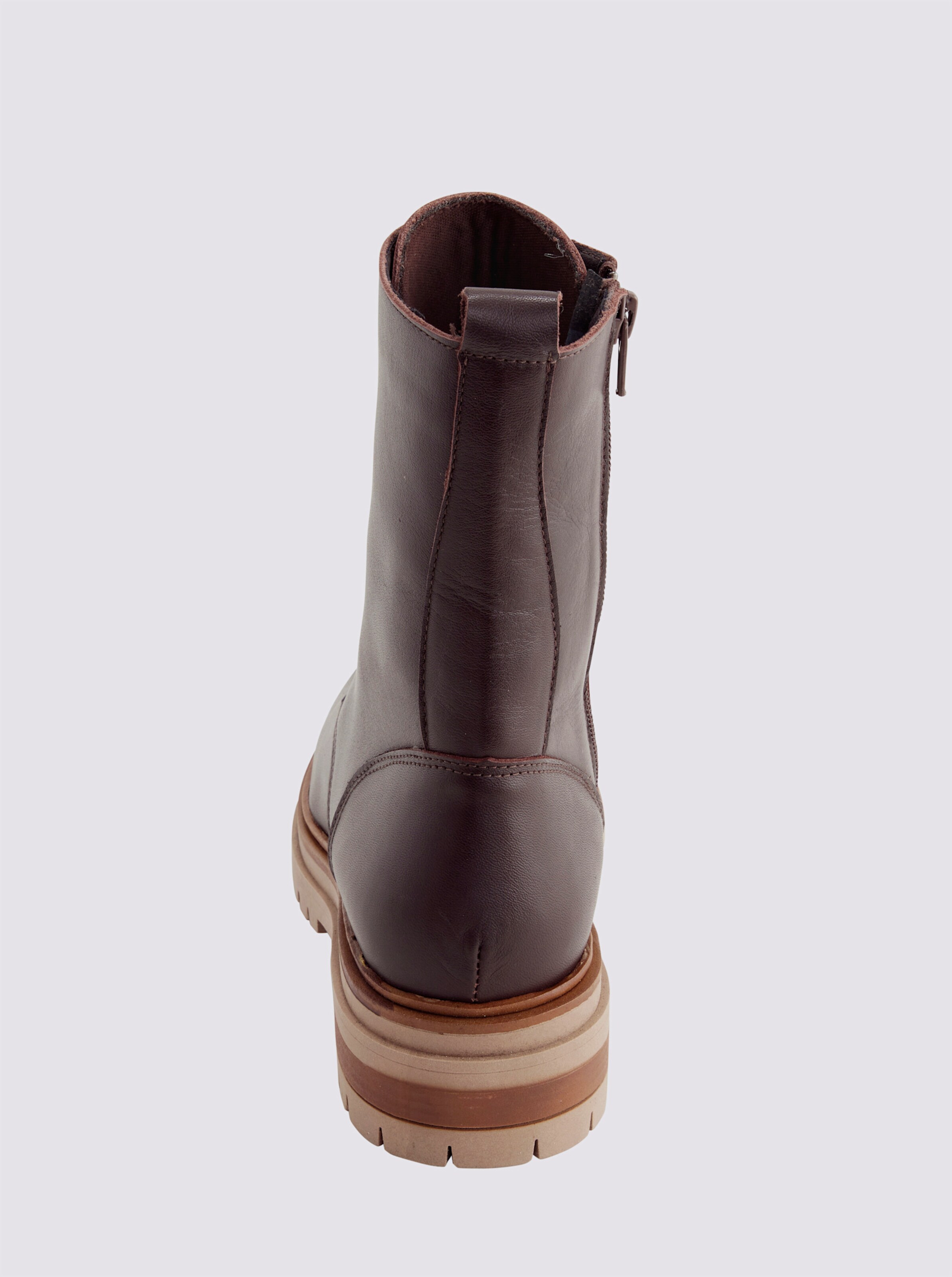 Schnürstiefel